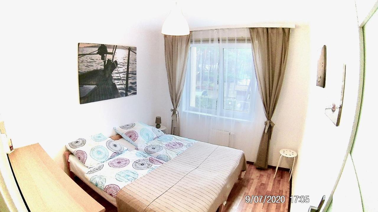 Czarny Bursztyn Apartment Дзивновек Екстериор снимка