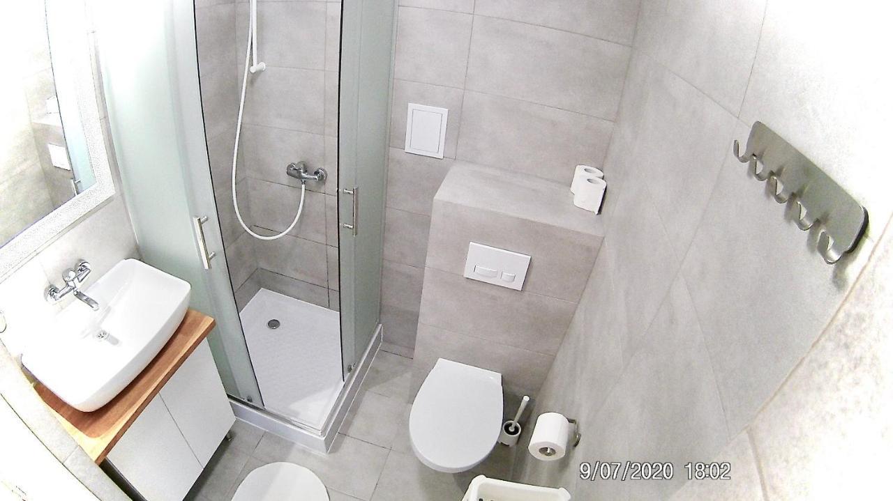 Czarny Bursztyn Apartment Дзивновек Екстериор снимка