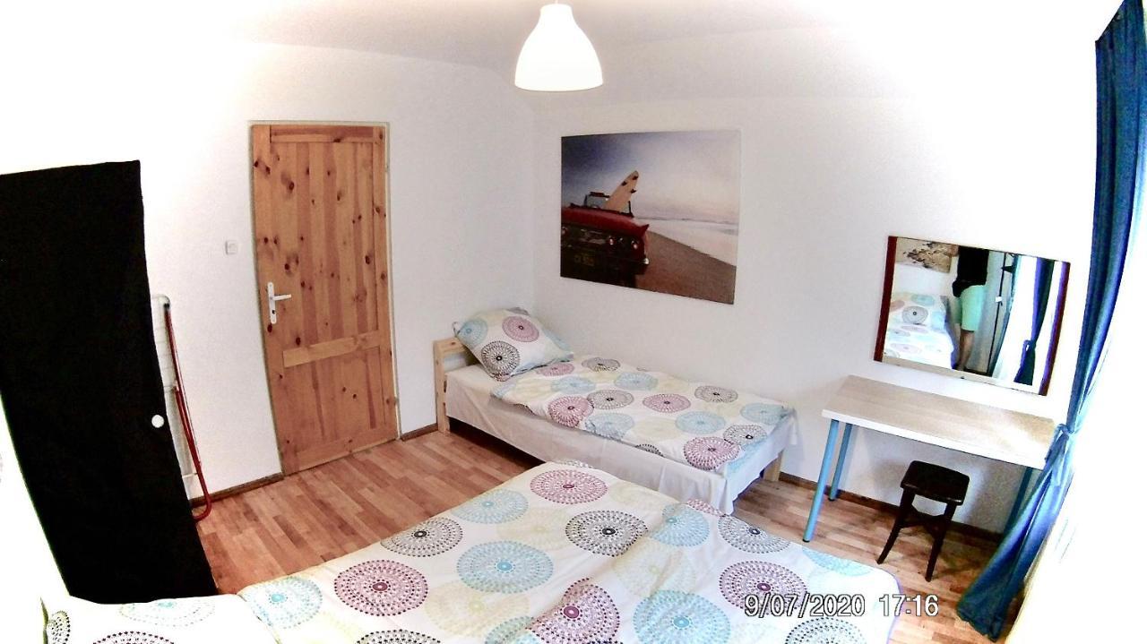 Czarny Bursztyn Apartment Дзивновек Екстериор снимка