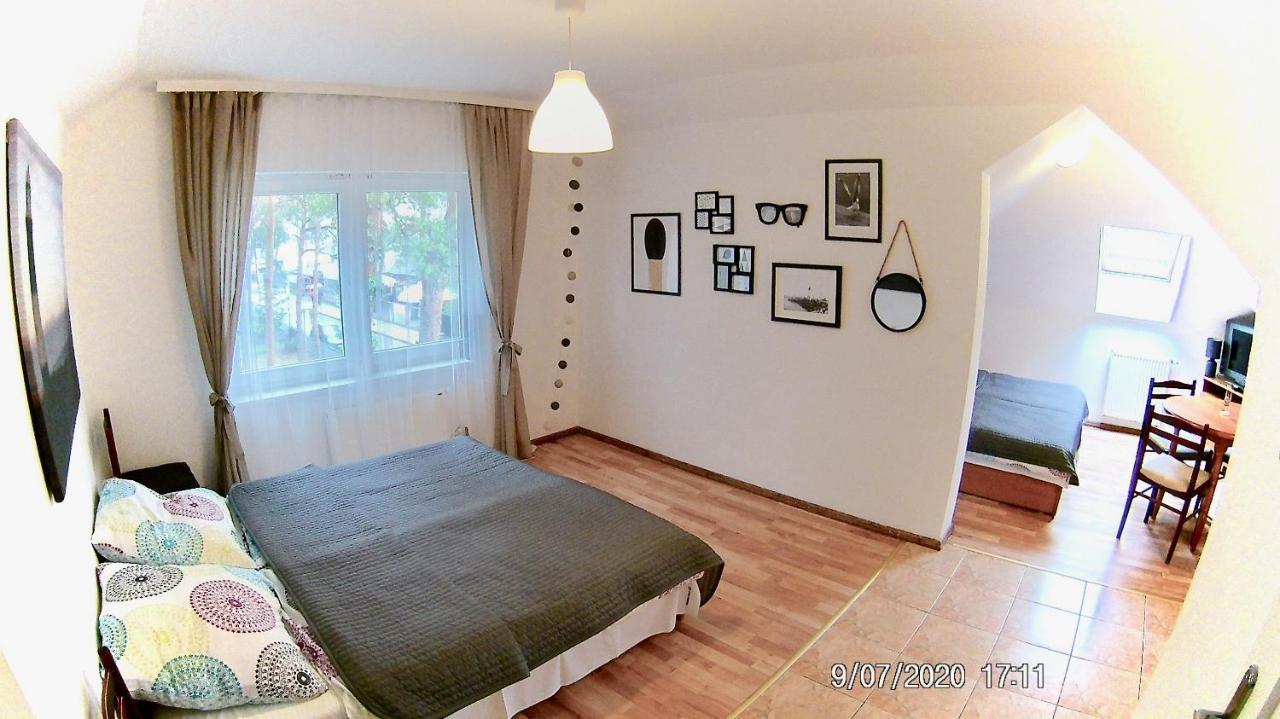 Czarny Bursztyn Apartment Дзивновек Екстериор снимка
