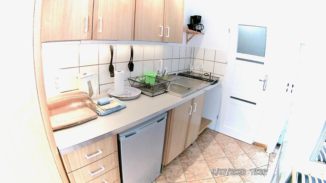 Czarny Bursztyn Apartment Дзивновек Екстериор снимка