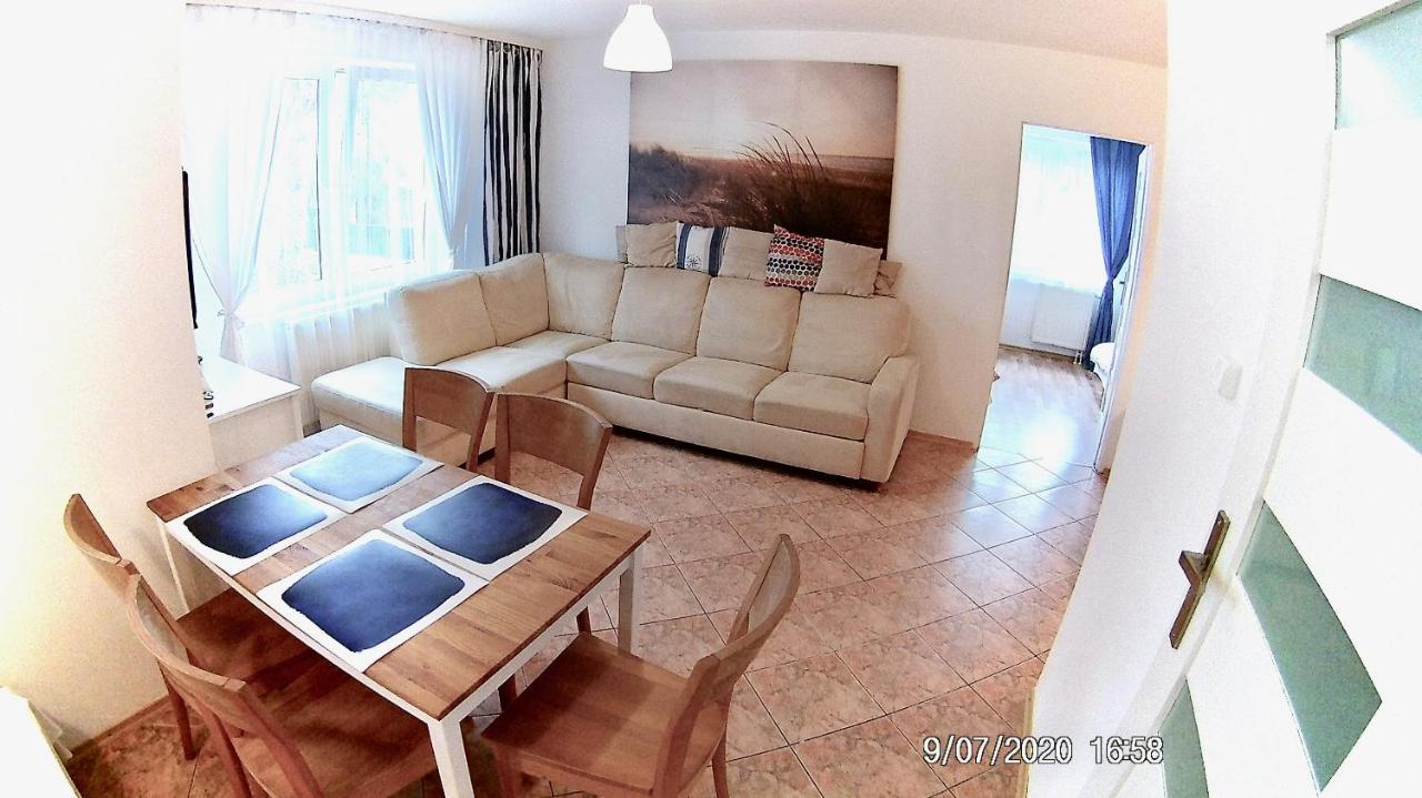 Czarny Bursztyn Apartment Дзивновек Екстериор снимка