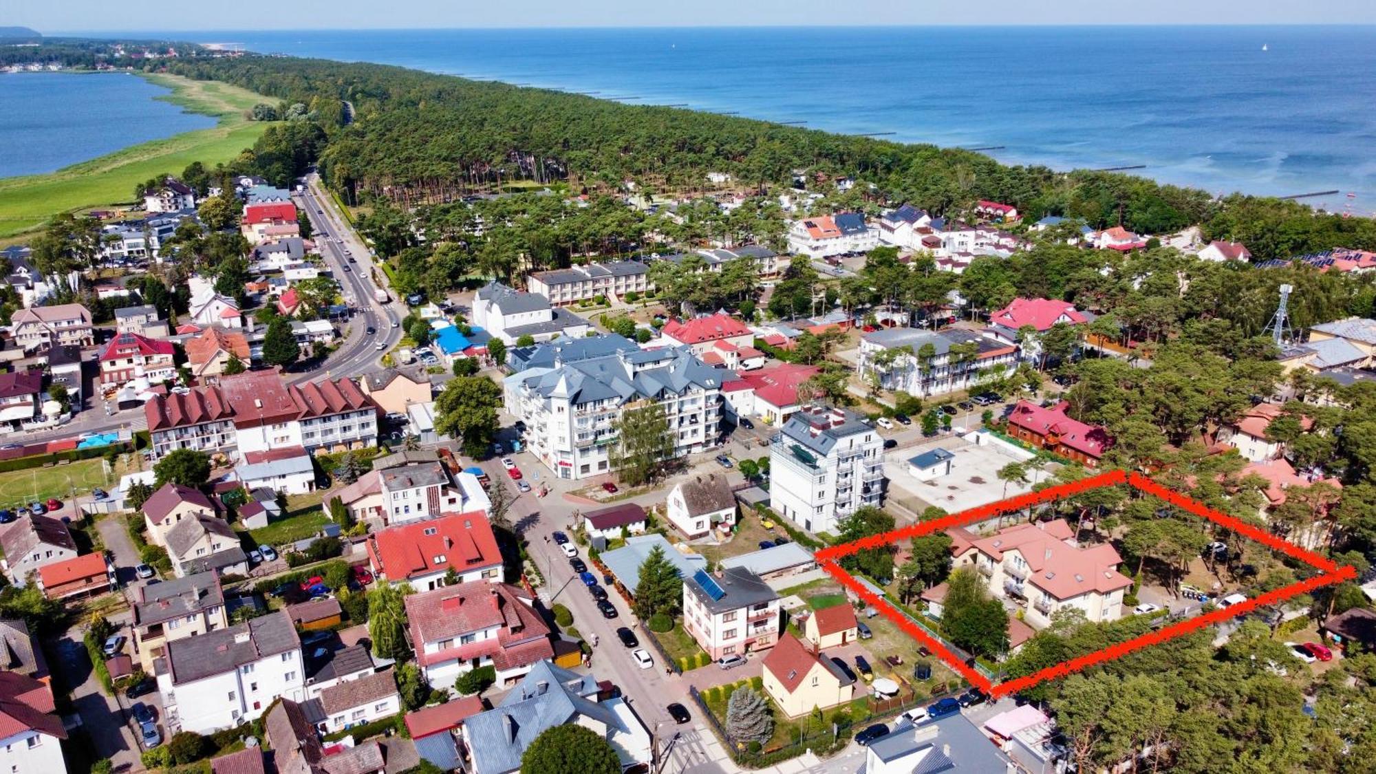 Czarny Bursztyn Apartment Дзивновек Екстериор снимка