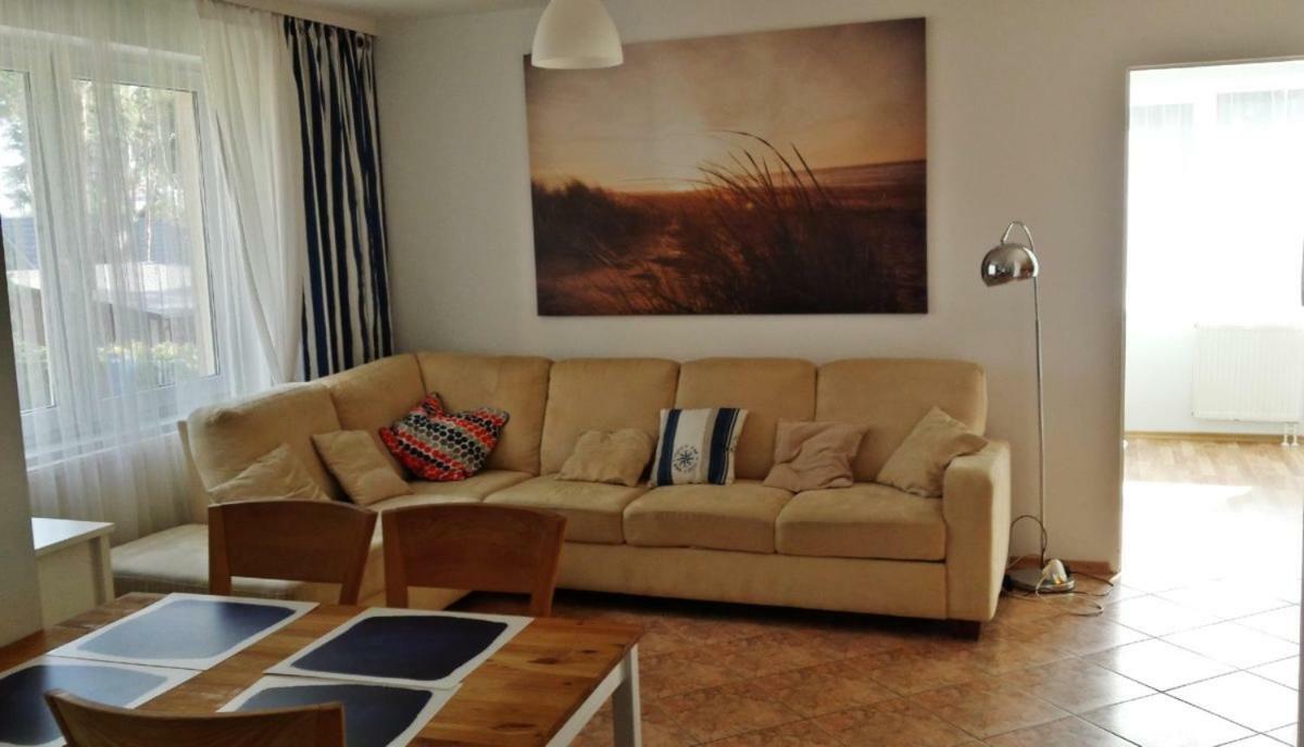 Czarny Bursztyn Apartment Дзивновек Екстериор снимка