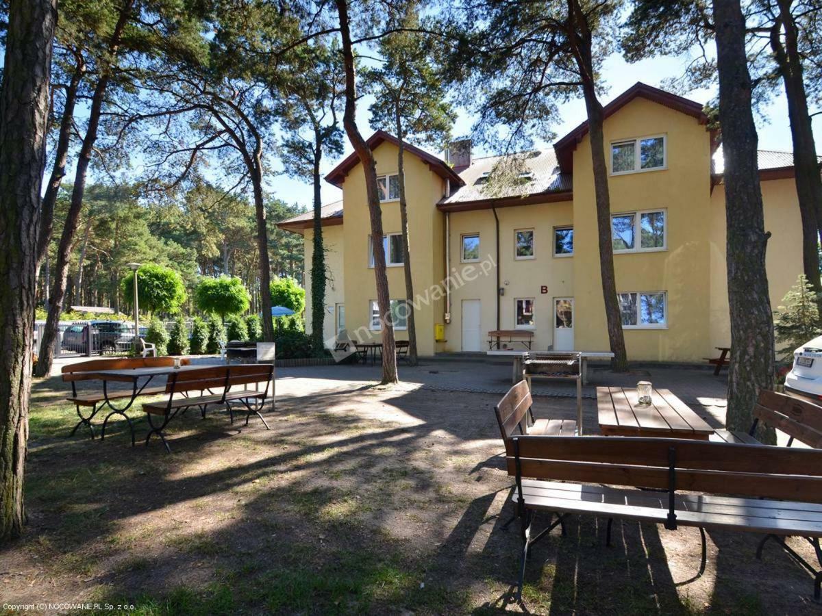 Czarny Bursztyn Apartment Дзивновек Екстериор снимка