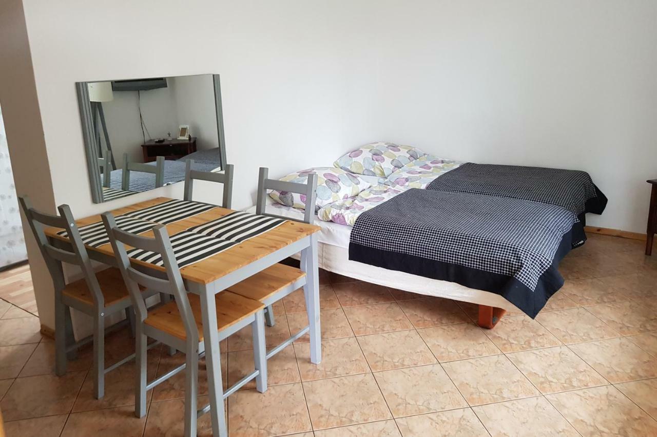 Czarny Bursztyn Apartment Дзивновек Екстериор снимка
