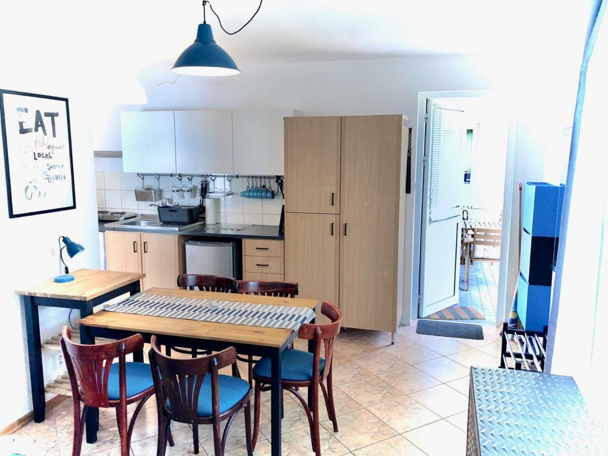 Czarny Bursztyn Apartment Дзивновек Екстериор снимка