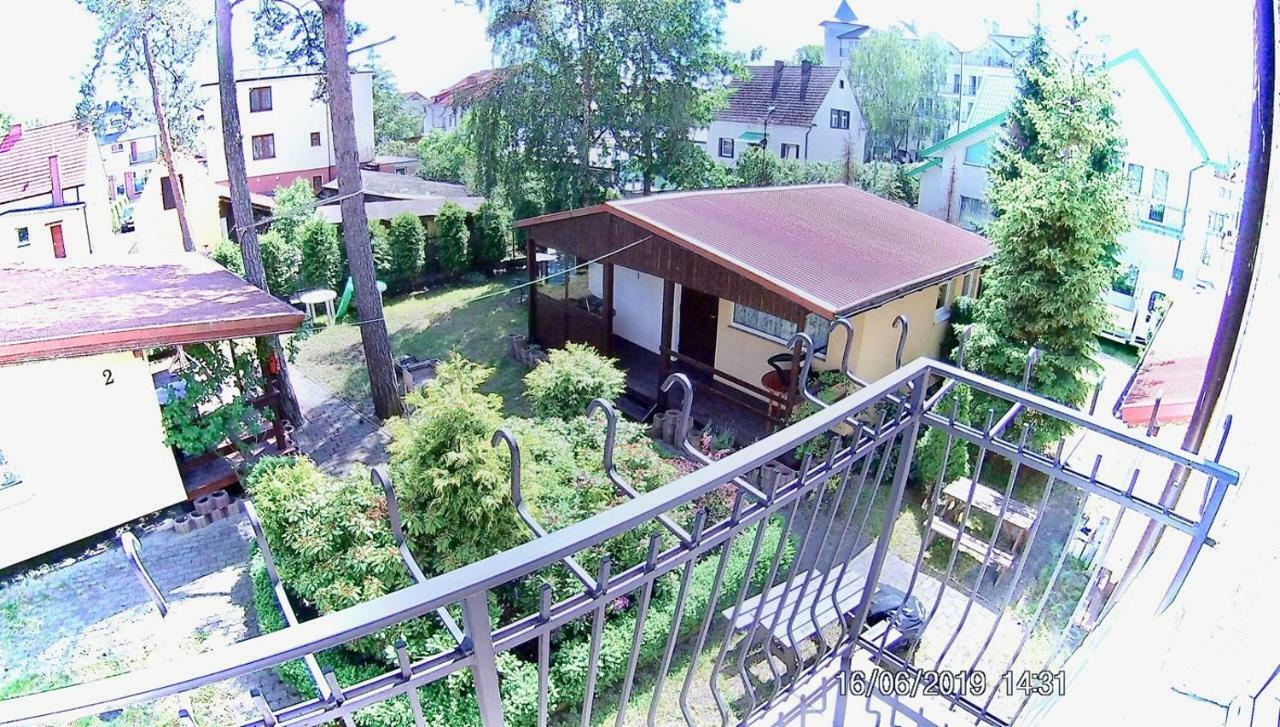 Czarny Bursztyn Apartment Дзивновек Екстериор снимка
