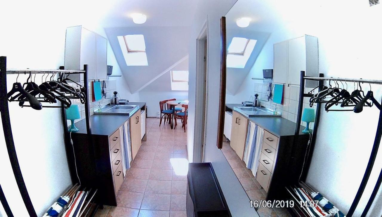 Czarny Bursztyn Apartment Дзивновек Екстериор снимка